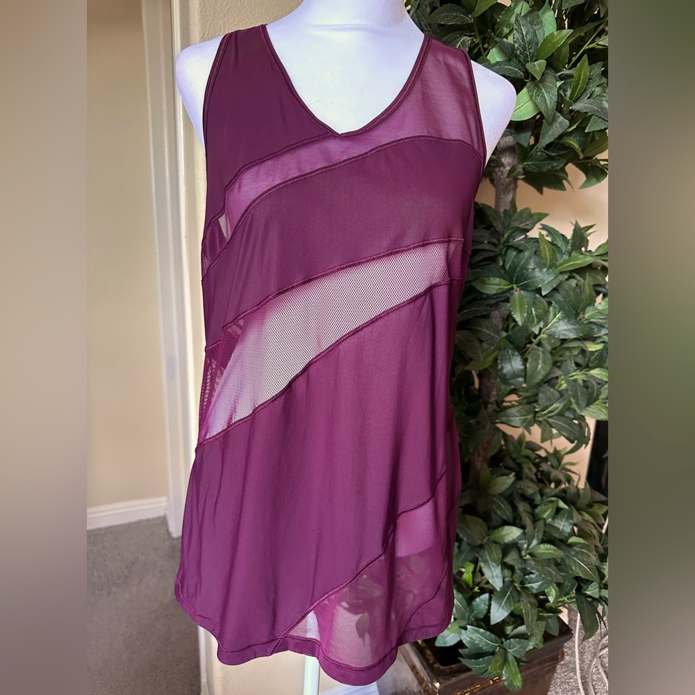 Lululemon mesh workout tank